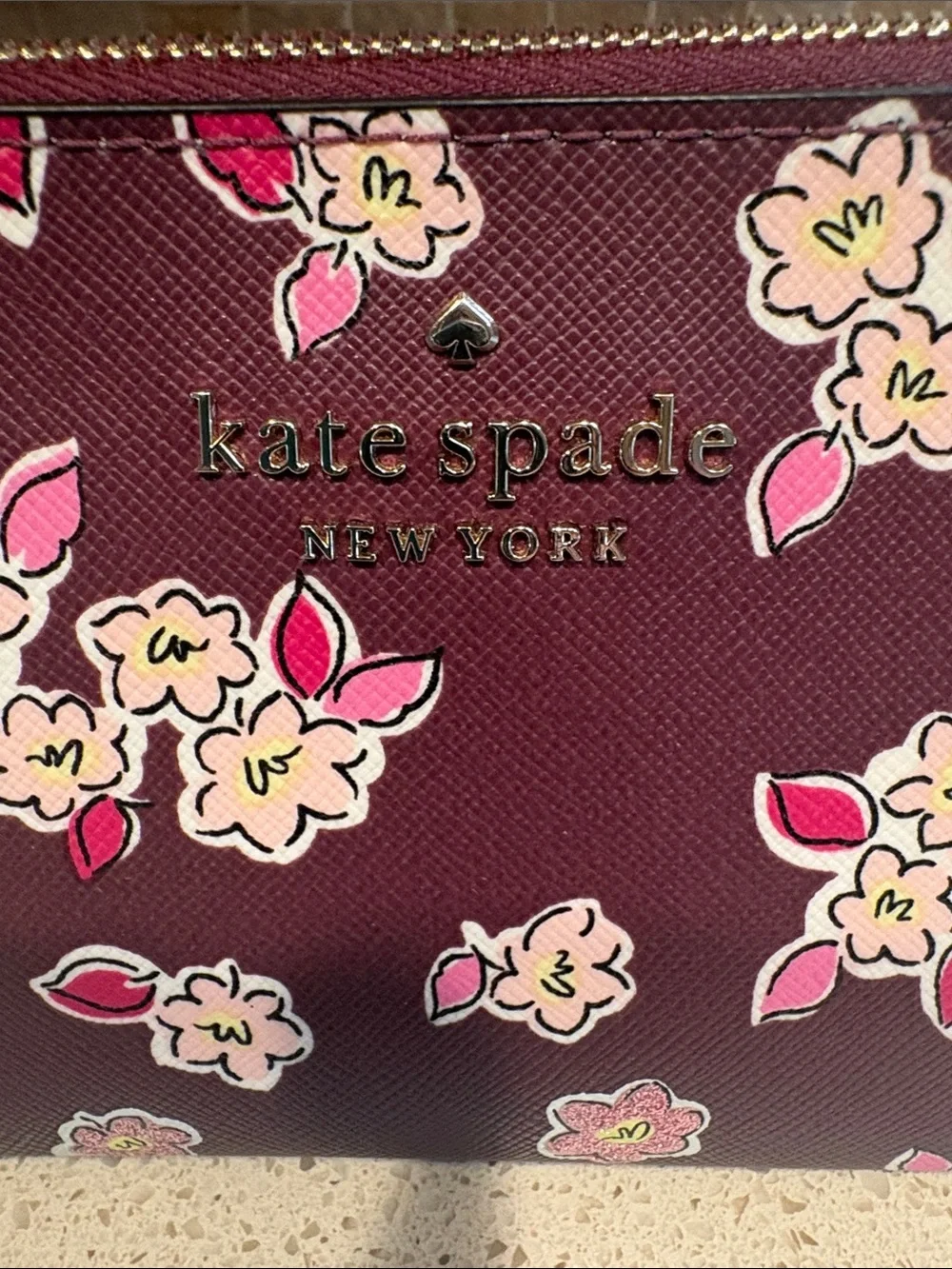 kate spade NWOT  Burgundy Floral Saffiano Leather Cosmetic Case